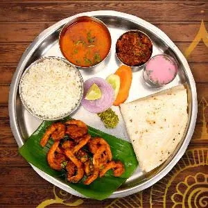Kolmbi Thali